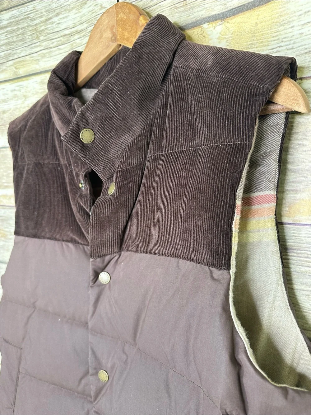Marine Layer Pantoll Corduroy Vest size S brown puffer down